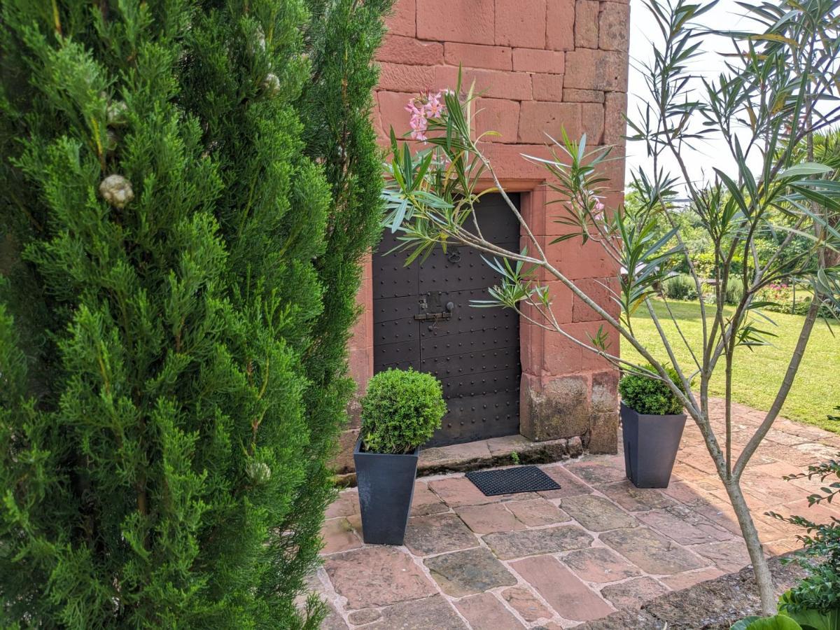 Chateau De Vassinhac Chambres D'Hotes Collonges La Rouge Екстериор снимка