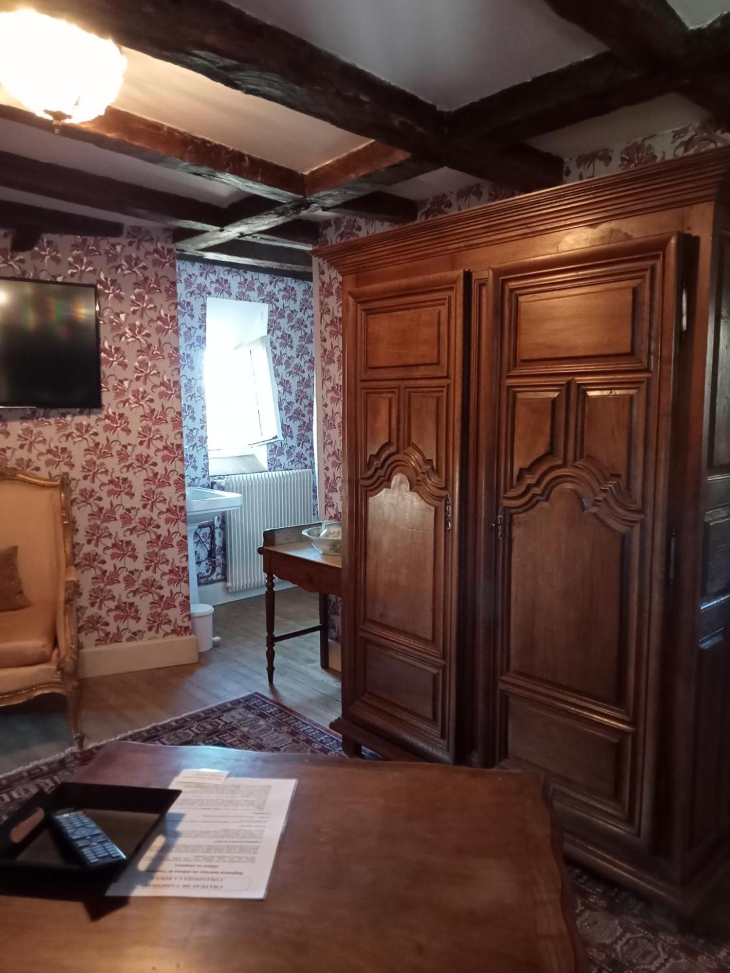 Chateau De Vassinhac Chambres D'Hotes Collonges La Rouge Стая снимка